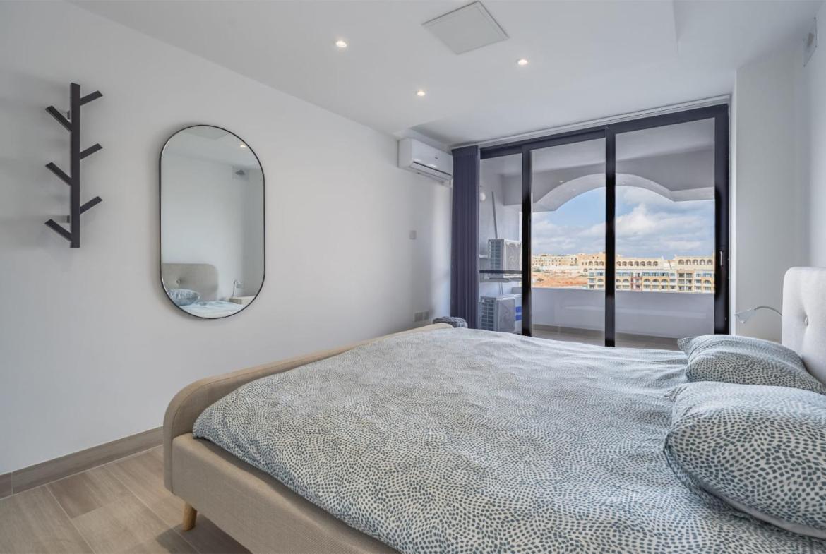 Deluxe Seaview Apartment Saint Julian's Bagian luar foto