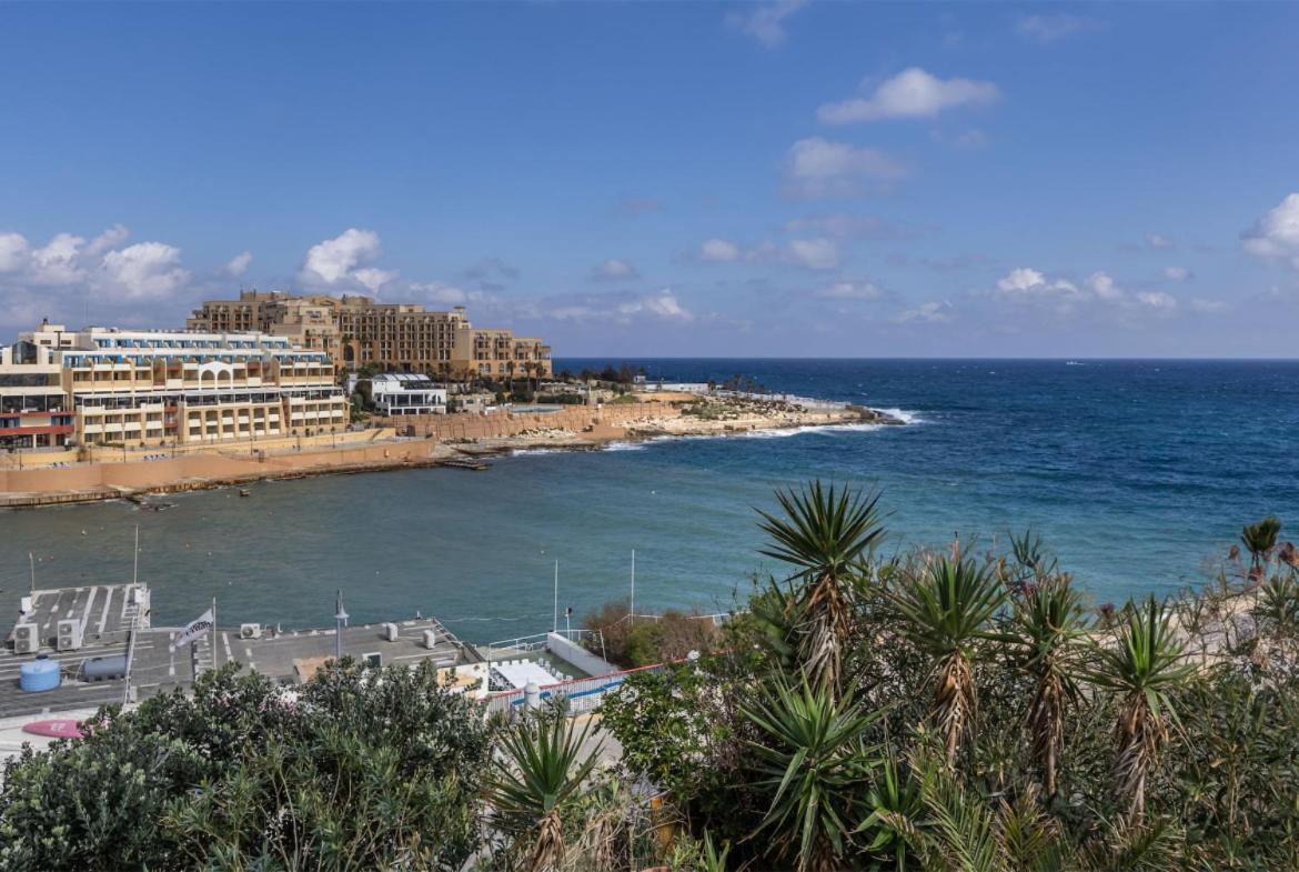 Deluxe Seaview Apartment Saint Julian's Bagian luar foto